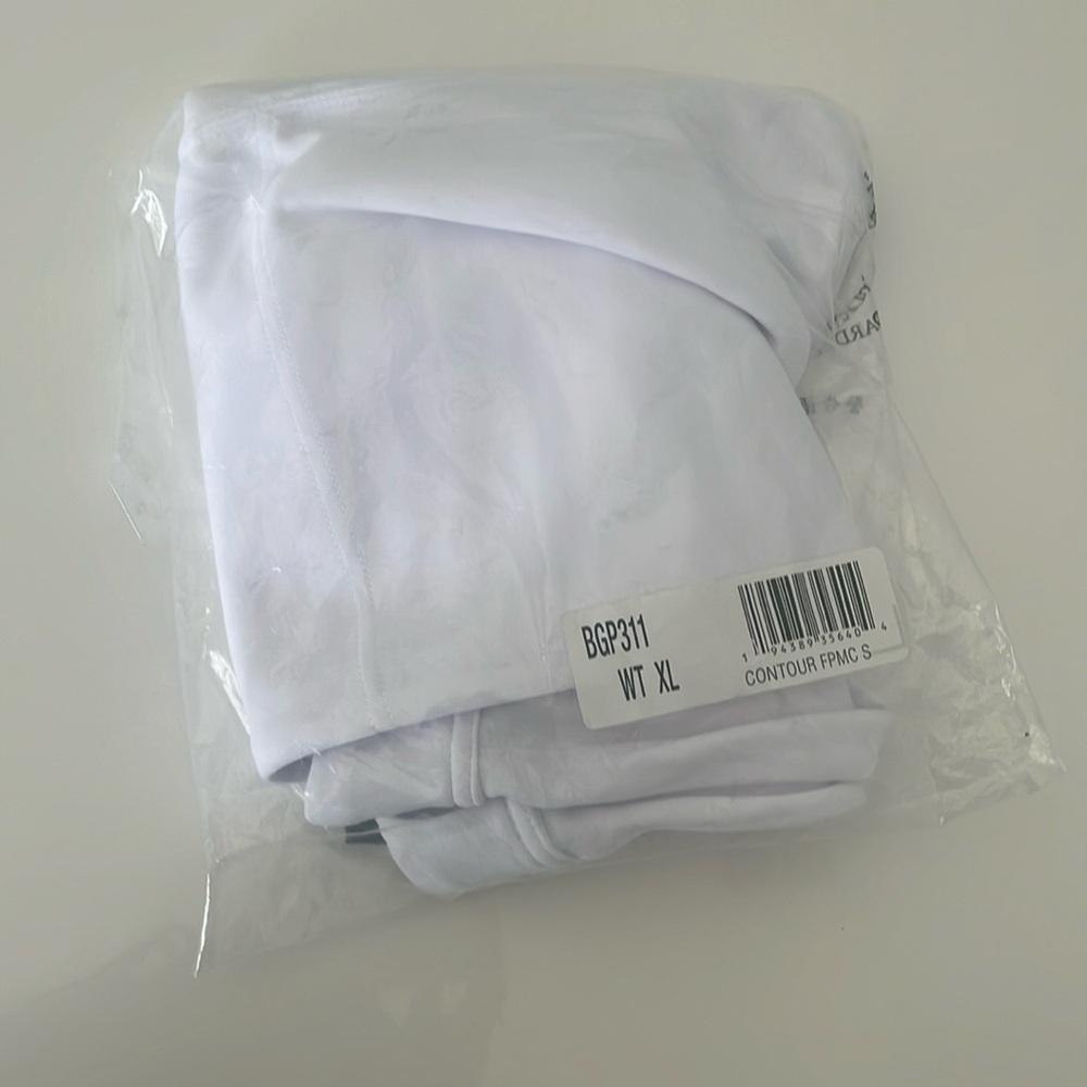 New balance for women pants color white size XL Contour FPMC S